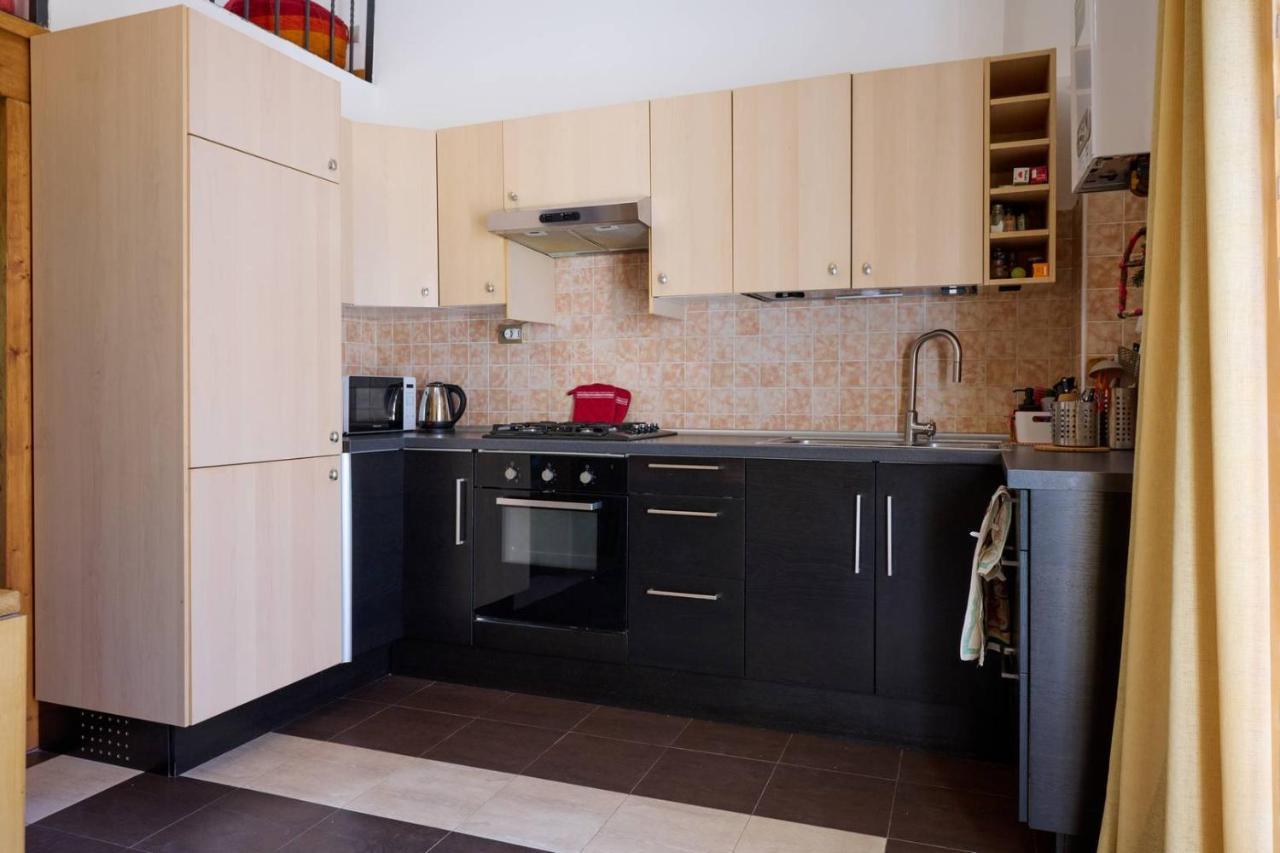 Apartment Martesana Canal Courtyard Flat - Mm Turro Mailand